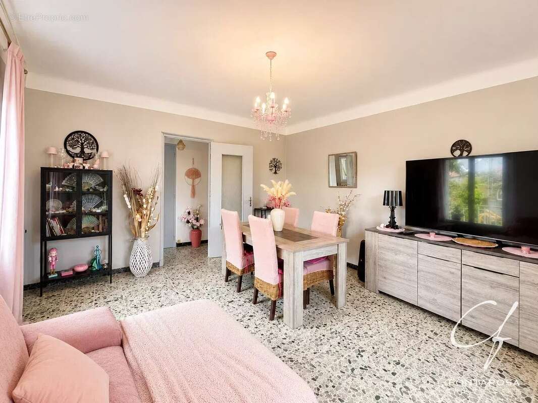 Maison à FREJUS