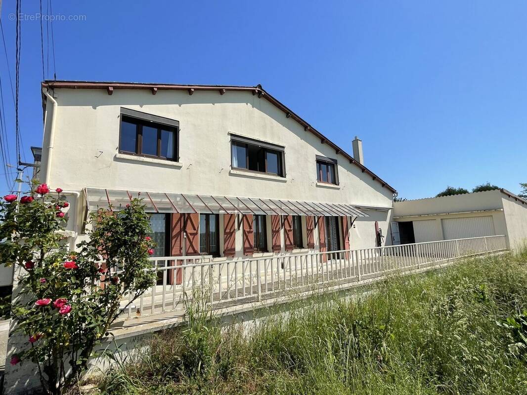 Maison à MONCEAU-LE-NEUF-ET-FAUCOUZY