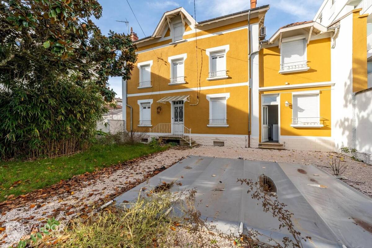 Maison à VILLEFRANCHE-SUR-SAONE