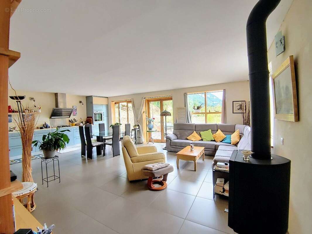 Maison à LA CRESSE