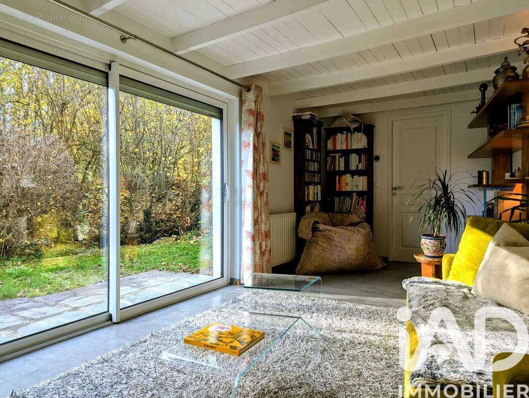 Photo 8 - Maison à PERS-JUSSY