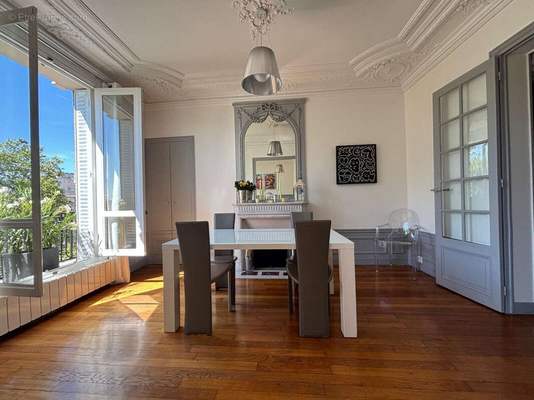 Appartement 78 m² à Vincennes  - photo 2