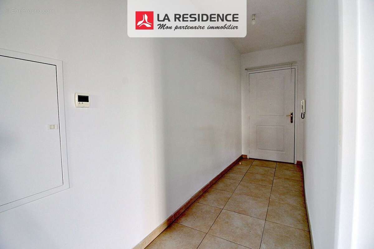 Appartement à MONT-SAINT-AIGNAN