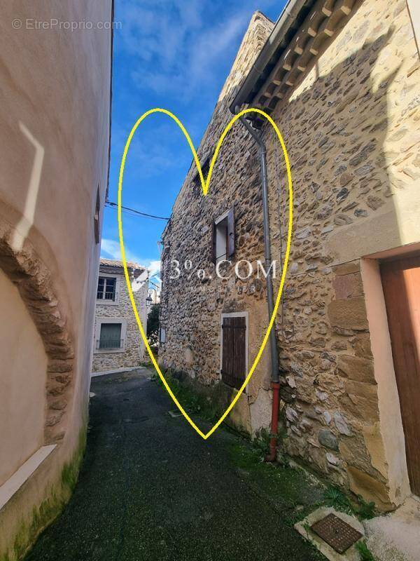 Maison à MIRABEL-AUX-BARONNIES