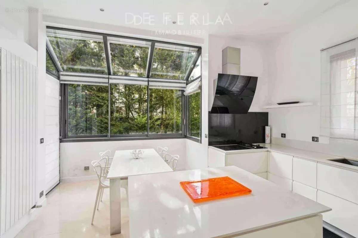 Maison à SAINT-MAUR-DES-FOSSES