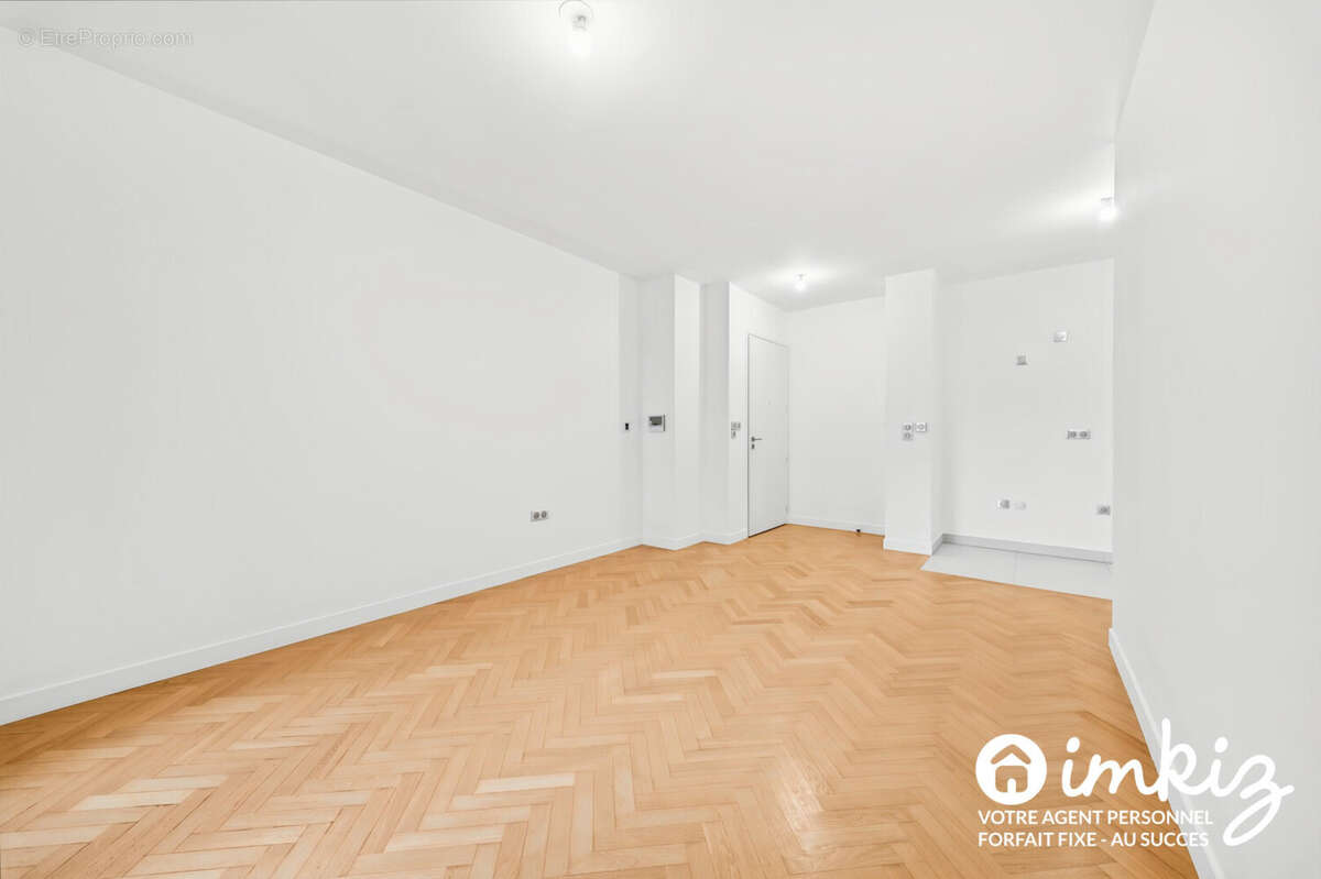 Appartement à NEUILLY-SUR-SEINE