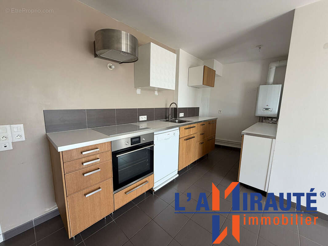 Appartement à SARTROUVILLE
