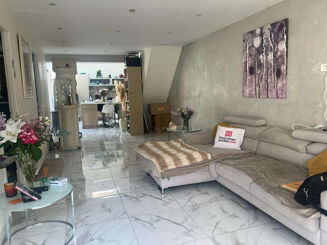 Maison à CHAMPIGNY-SUR-MARNE