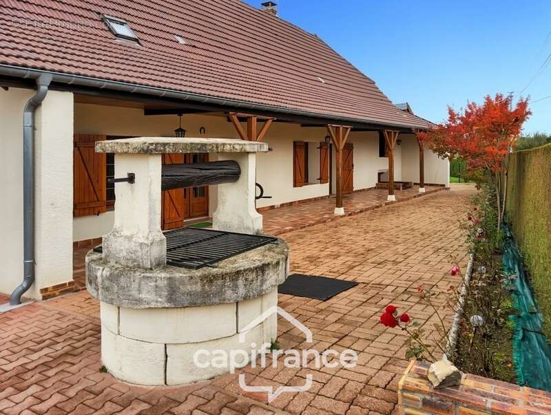 Maison à FRANGY-EN-BRESSE