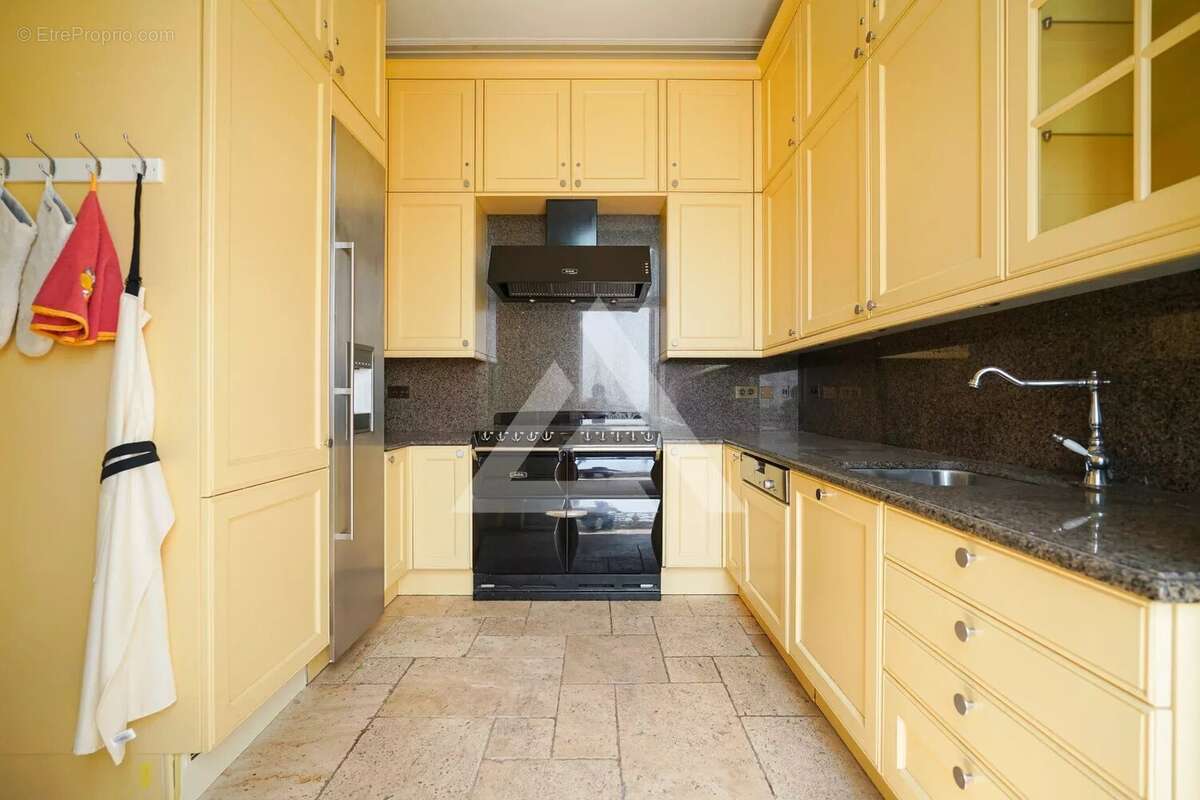 Appartement à BEAULIEU-SUR-MER