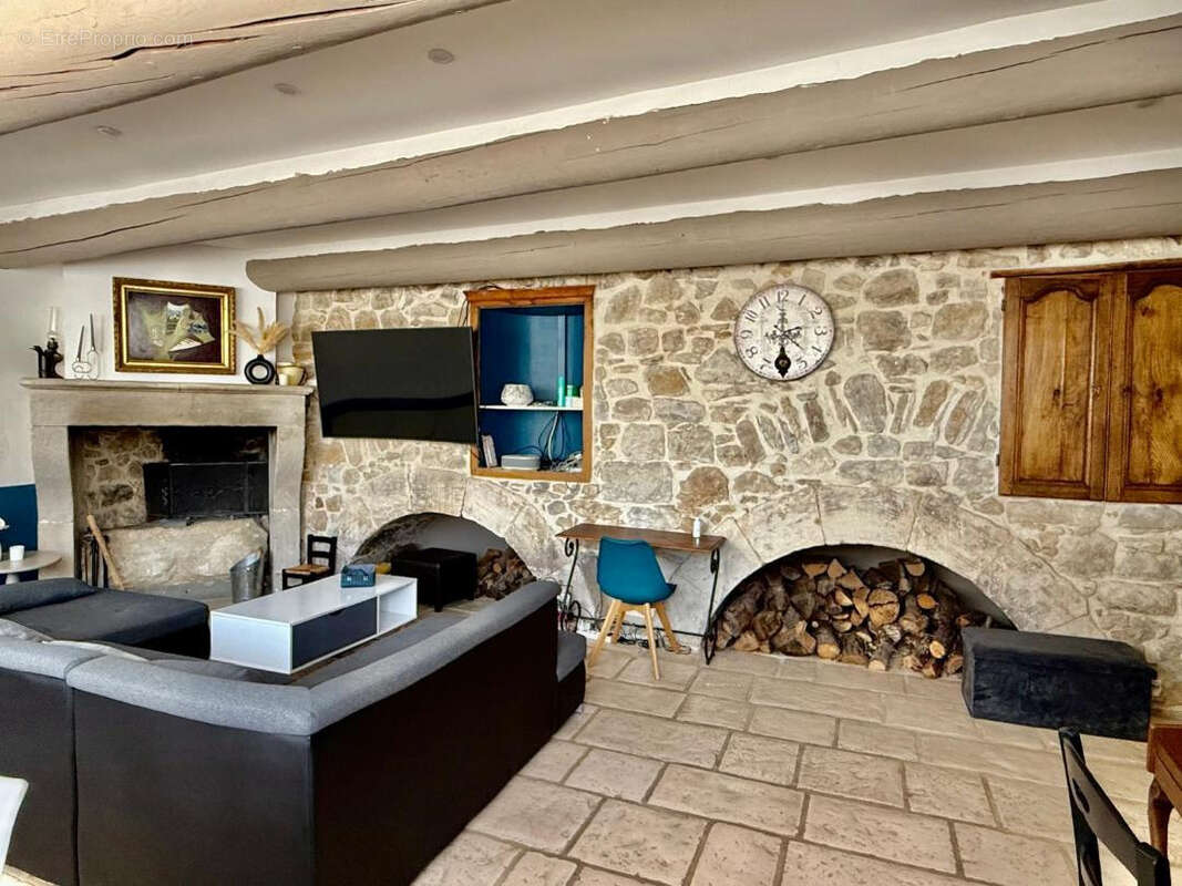 Maison à MONDRAGON