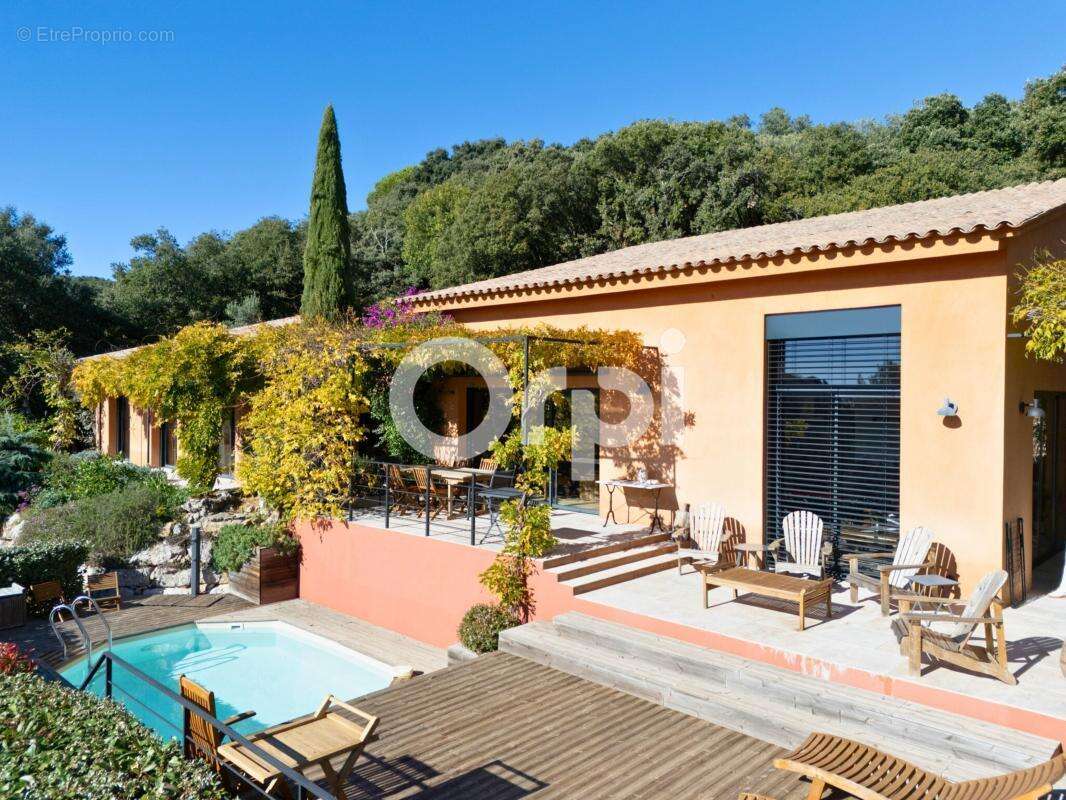 Maison à MONTAUROUX