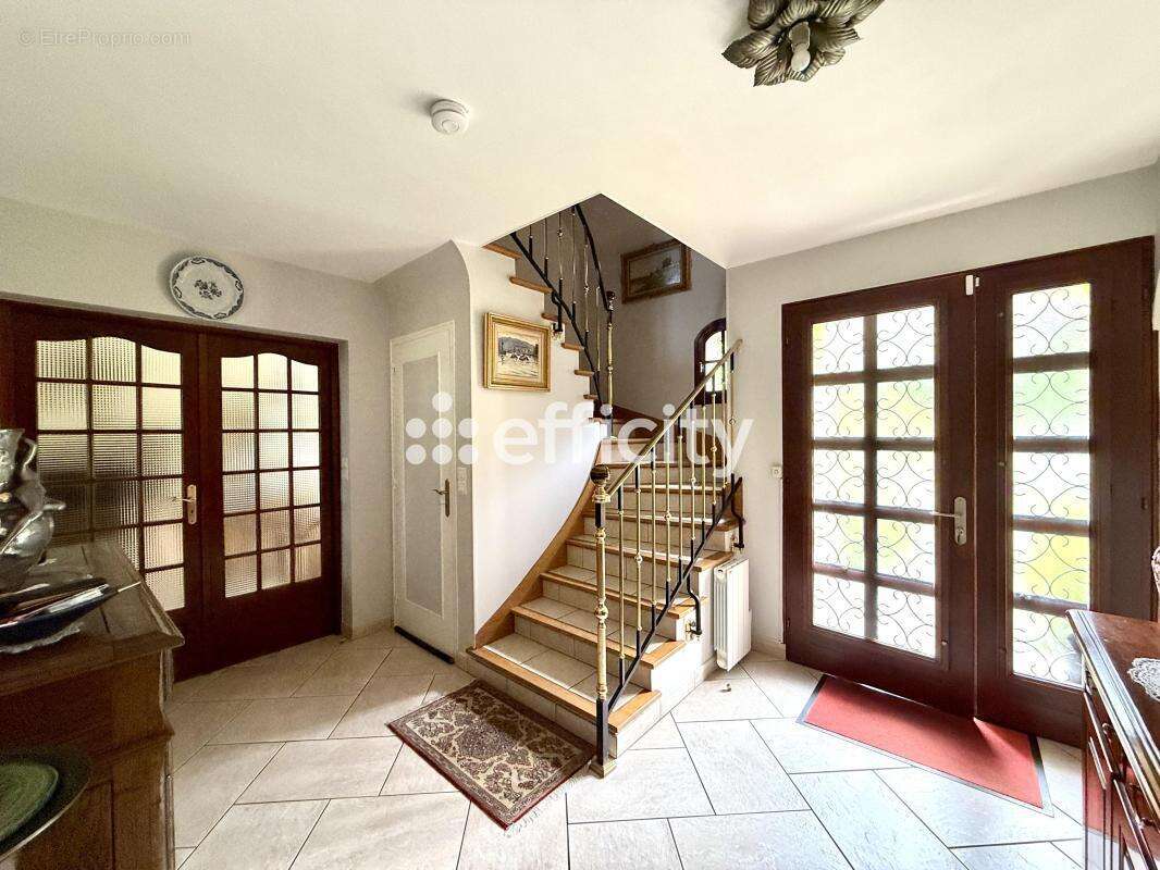 Maison 230 m² à Mezy-Sur-Seine  - photo 7
