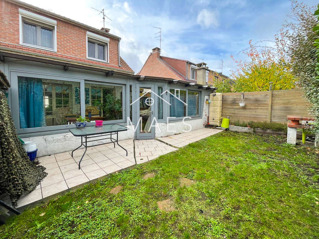 Maison à WAMBRECHIES