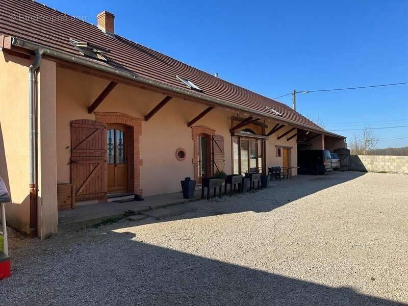 Maison à BLETTERANS
