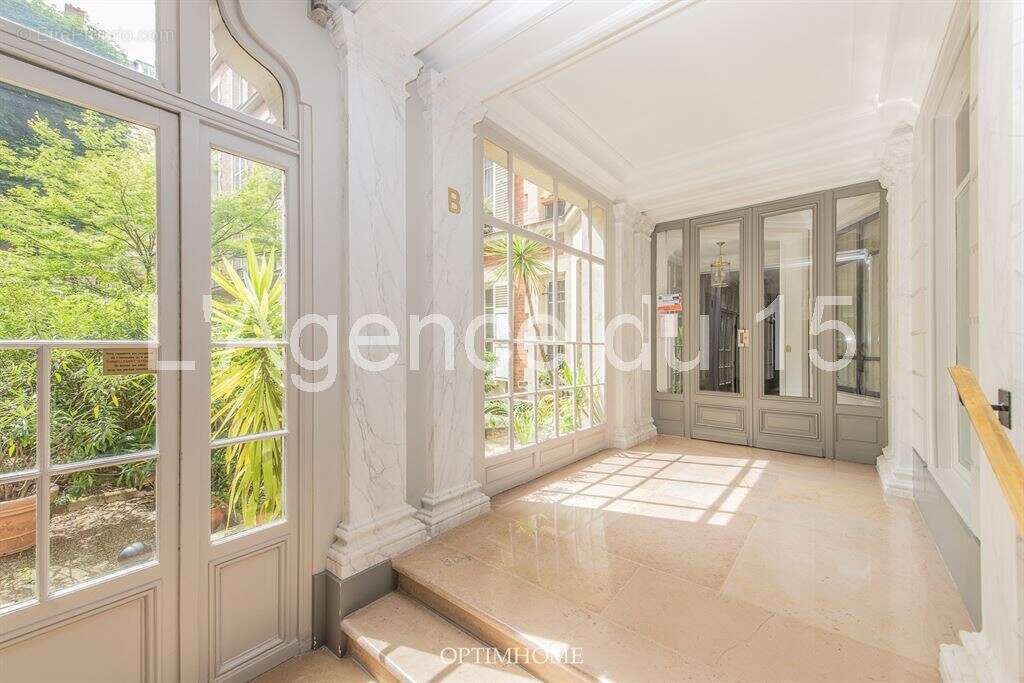 Appartement à PARIS-7E