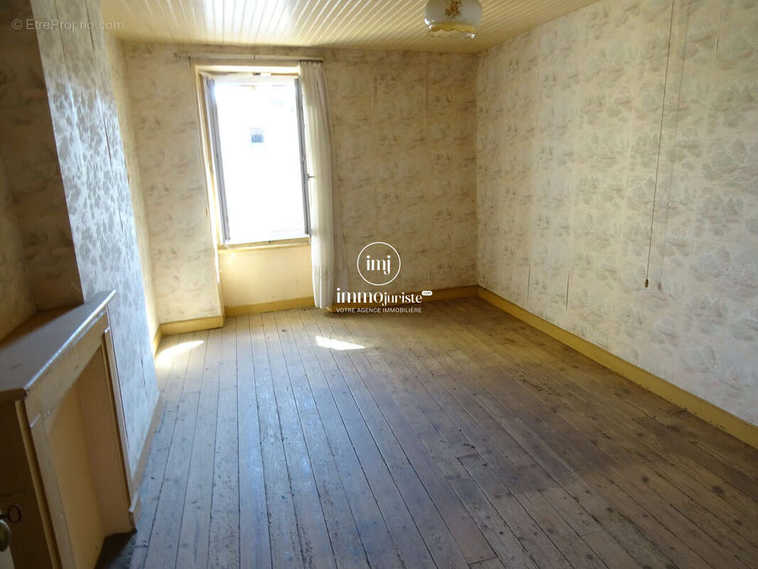 Maison 4 pièces 70 m² à vendre à Saillat-Sur-Vienne (87720) - photo 5