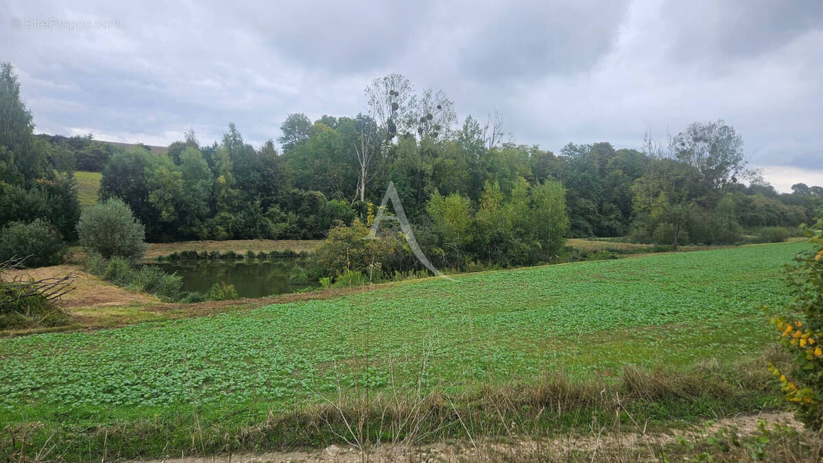 Terrain à SOISSONS