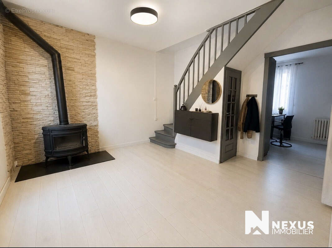 Maison 90 m² à Saint-Aubin-Les-Elbeuf  - photo 4