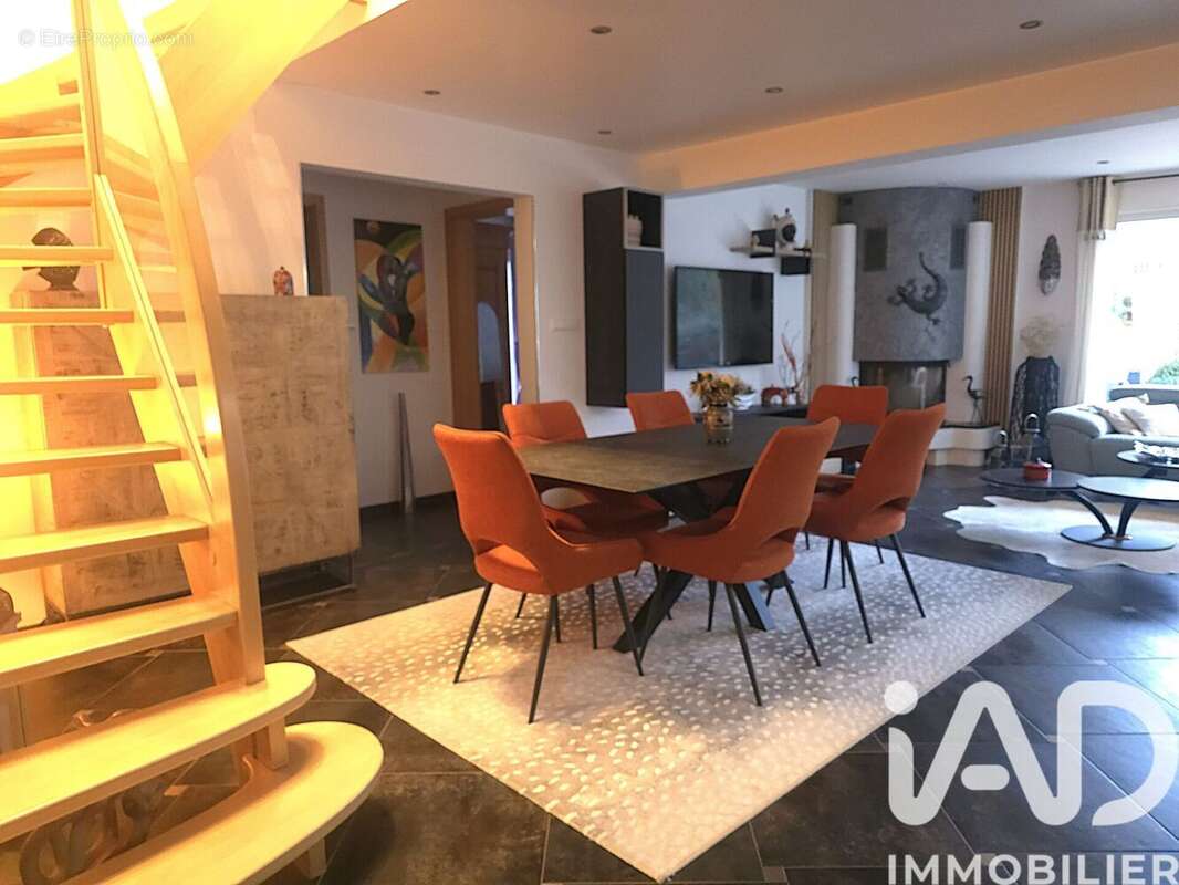 Maison 210 m² à Plaine  - photo 7