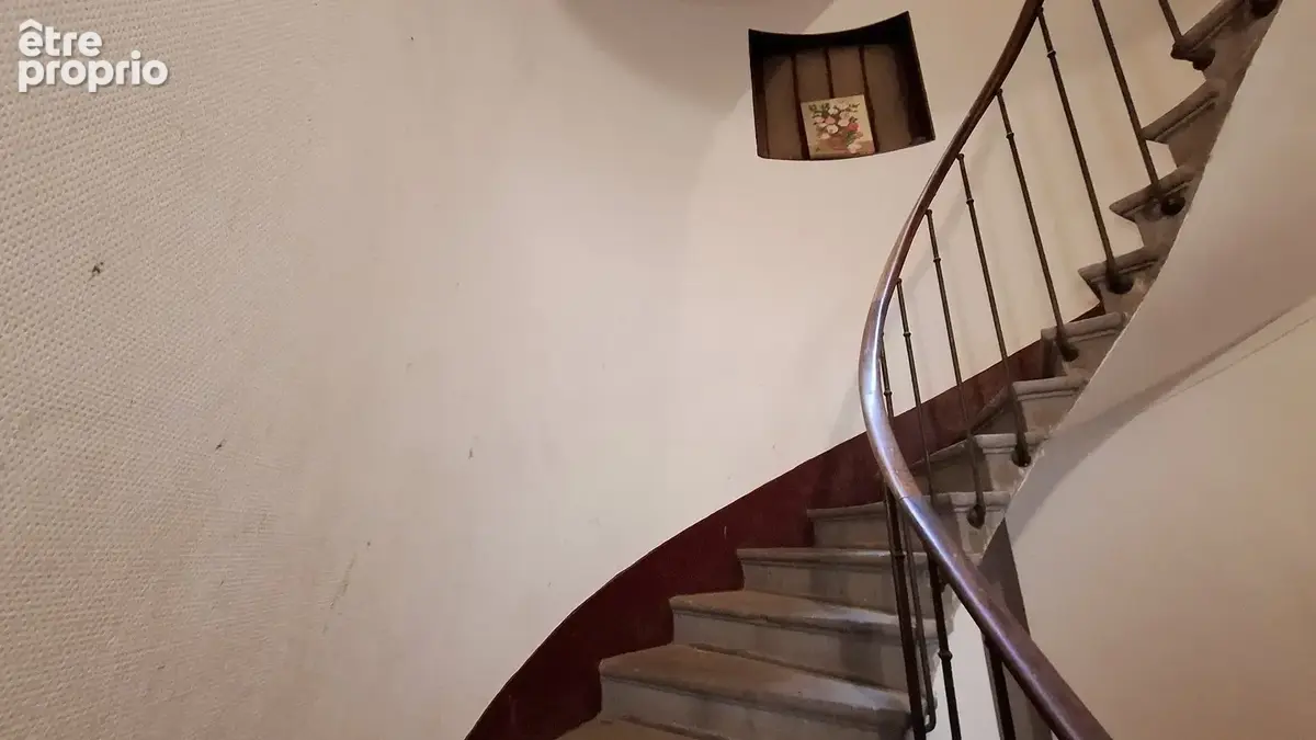 A vendre à Vichy Appartement 2 pièces avec 2 caves et 2 mansardes - photo 14