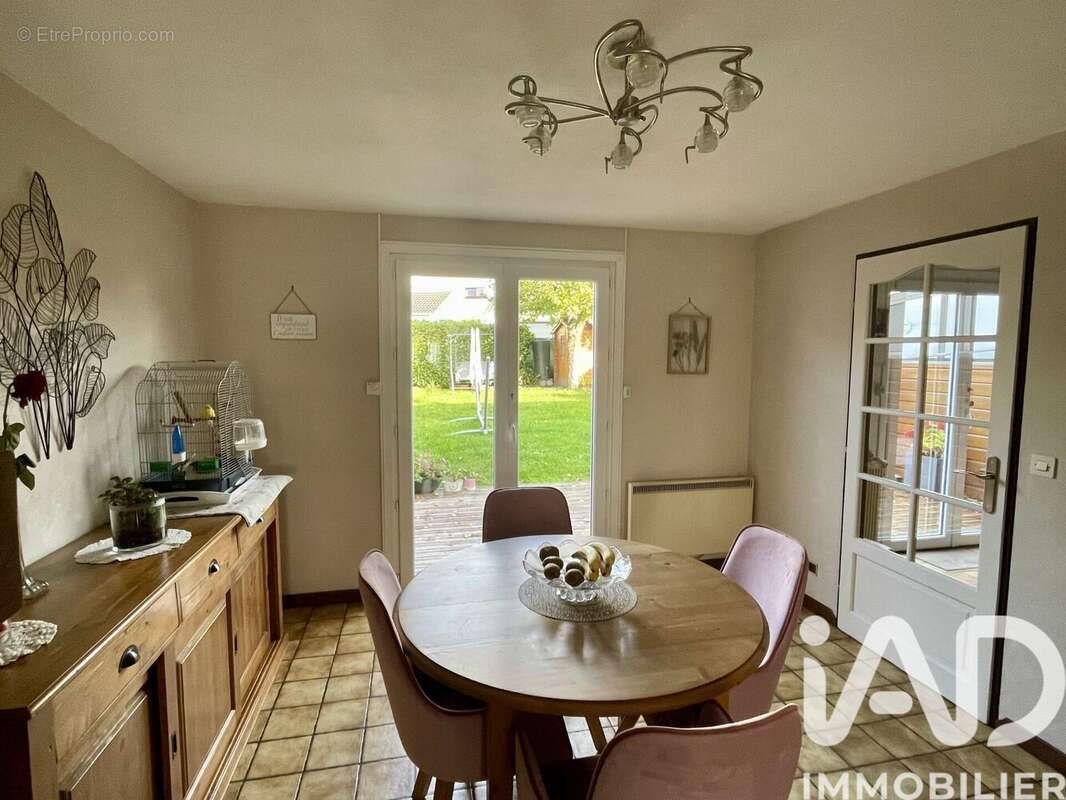 Photo 5 - Maison à NEUVILLE-EN-FERRAIN