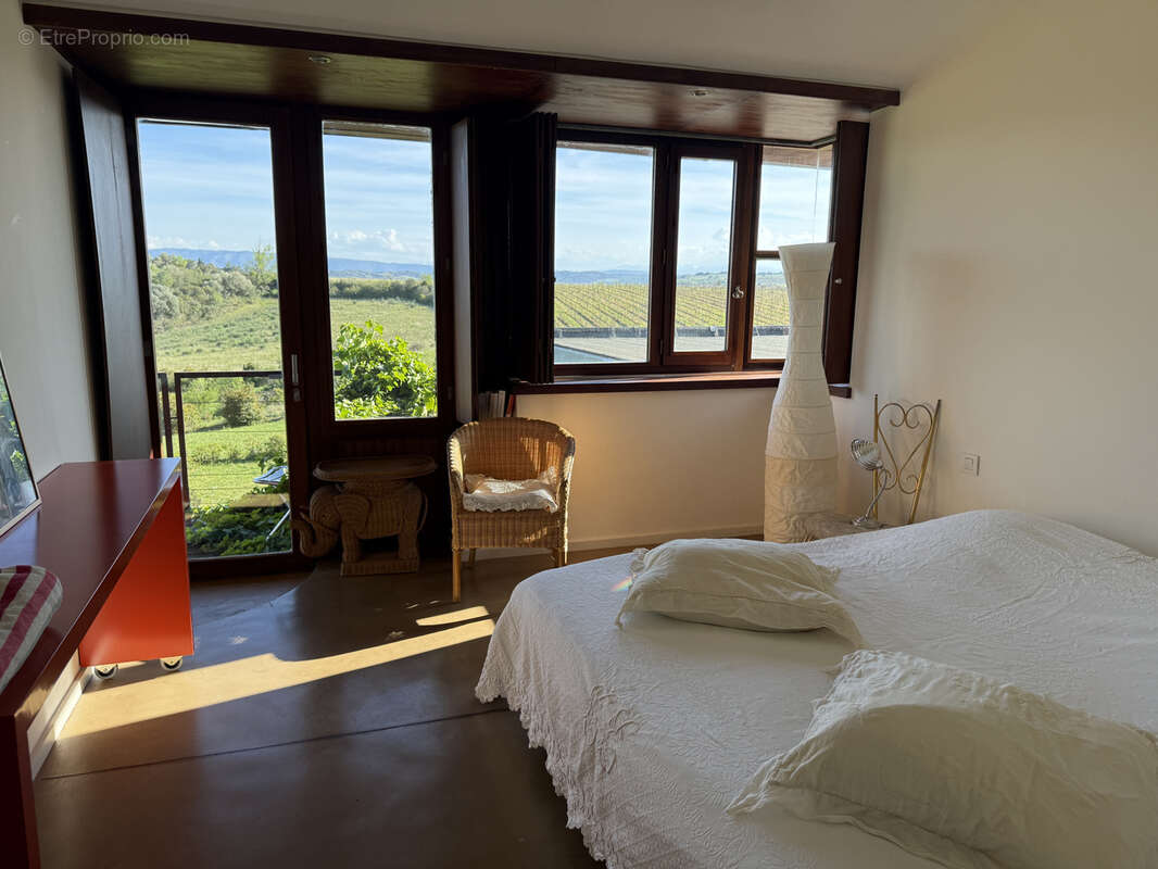 Maison à COUFFOULENS