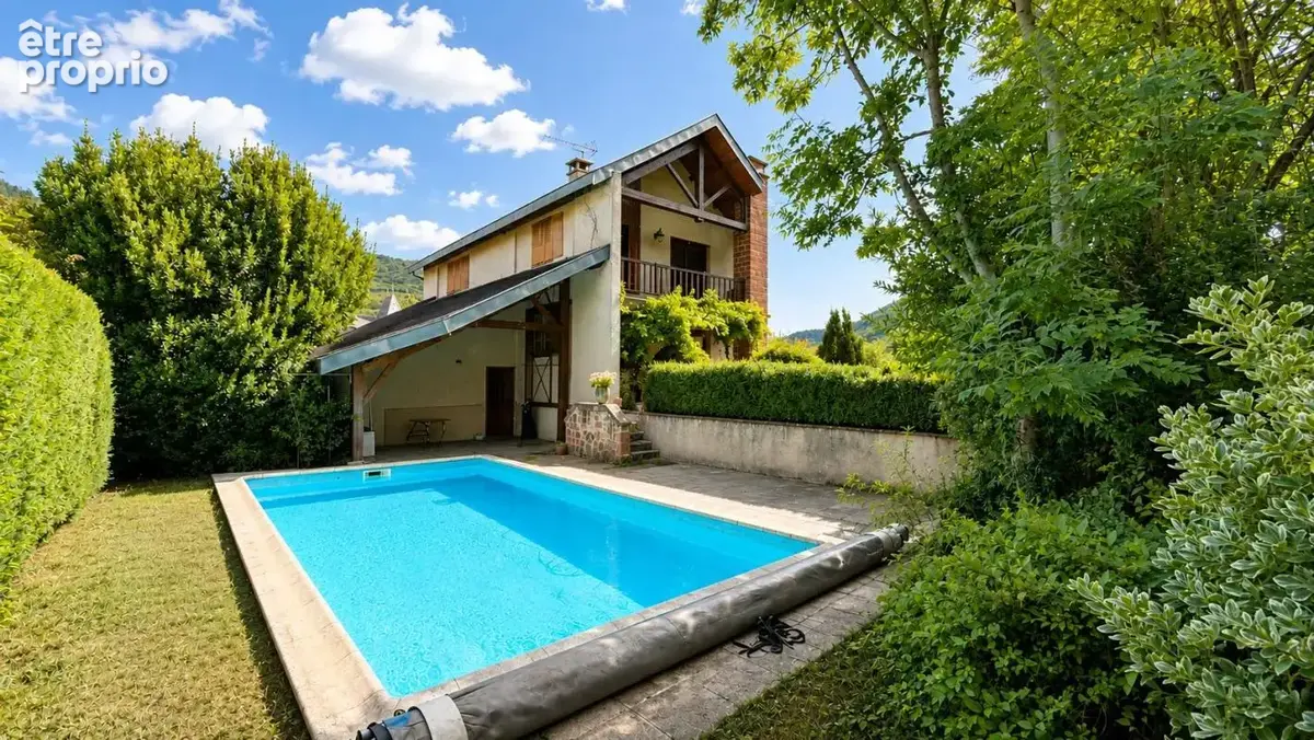 Maison d’architecte avec piscine et grand terrain au centre de Marcillac-Vallon - photo 8