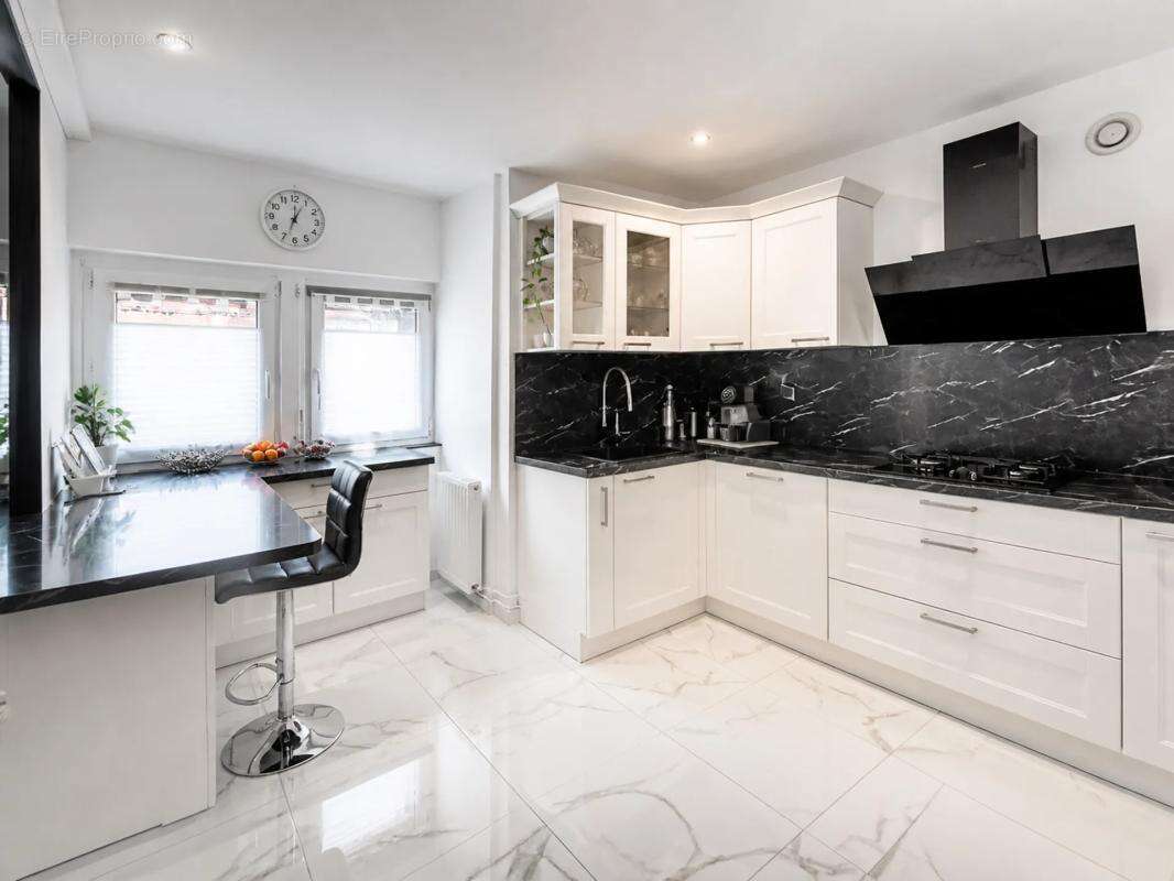 À vendre en exclusivité – t4 rénové – dernier étage avec balcon - photo 5