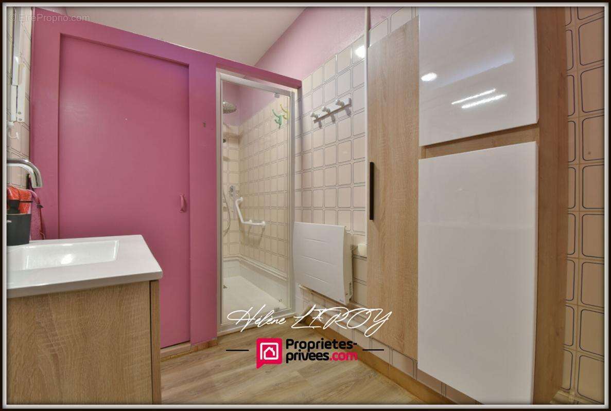 Maison Normande en briques 5pièces avec dépendance et garages - photo 9