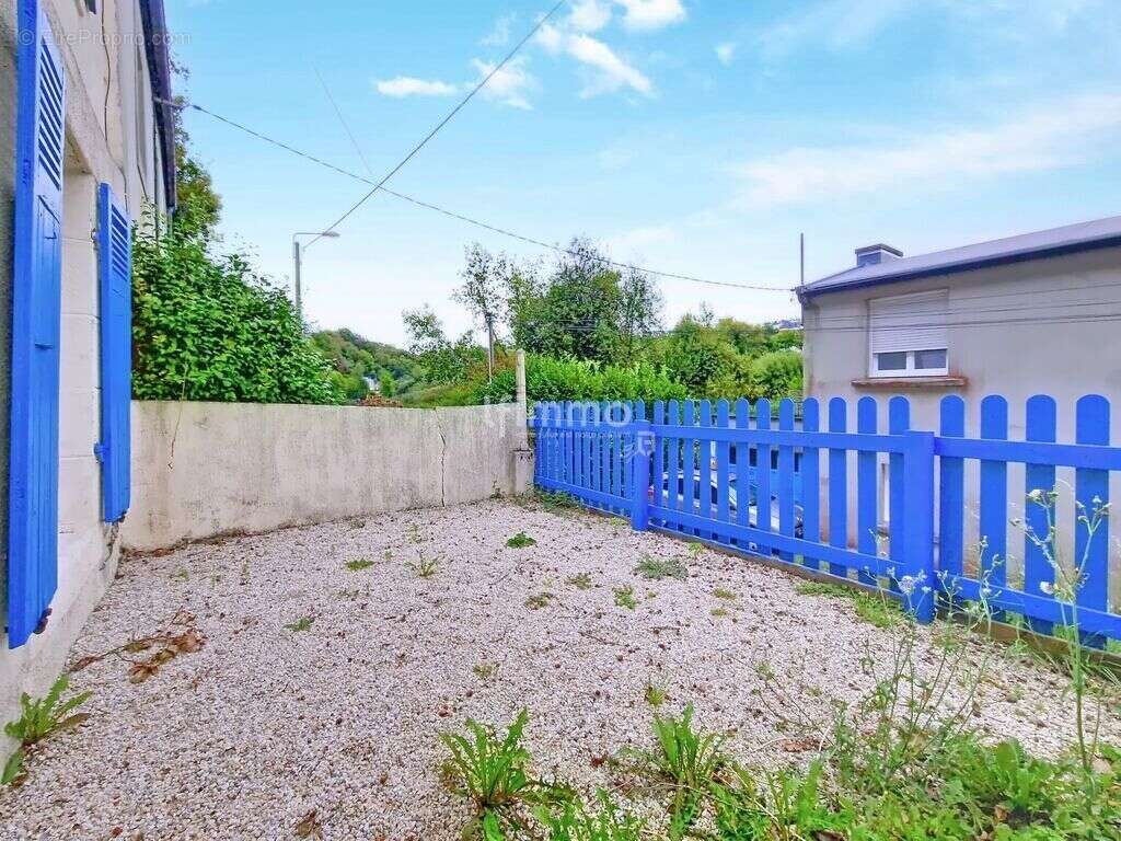 Maison à PONT-DE-BUIS-LES-QUIMERCH