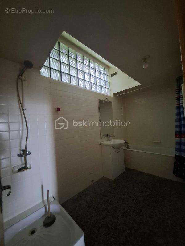 Maison à LA LANDE-SUR-EURE