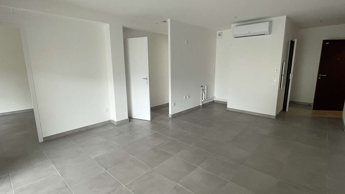 Appartement à VIAS