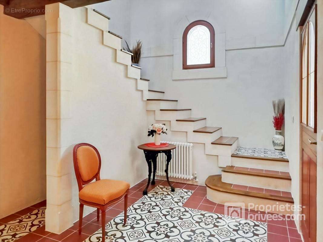 Maison à SAINT-VINCENT-DE-CONNEZAC