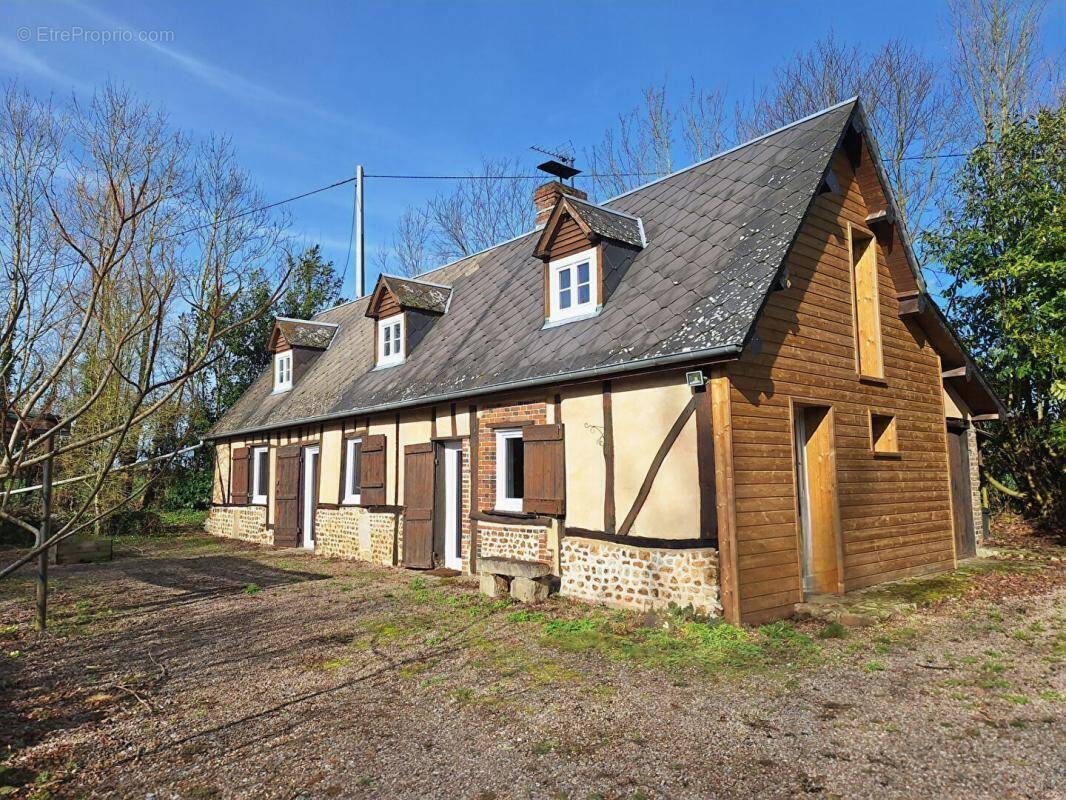 Maison à SAINT-AUBIN-DE-BONNEVAL