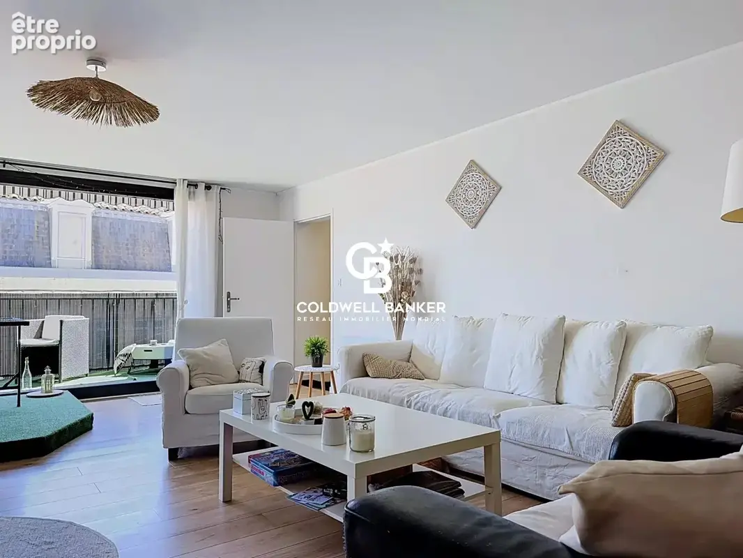 Photo Appartement à Saintes au prix de 295 000€