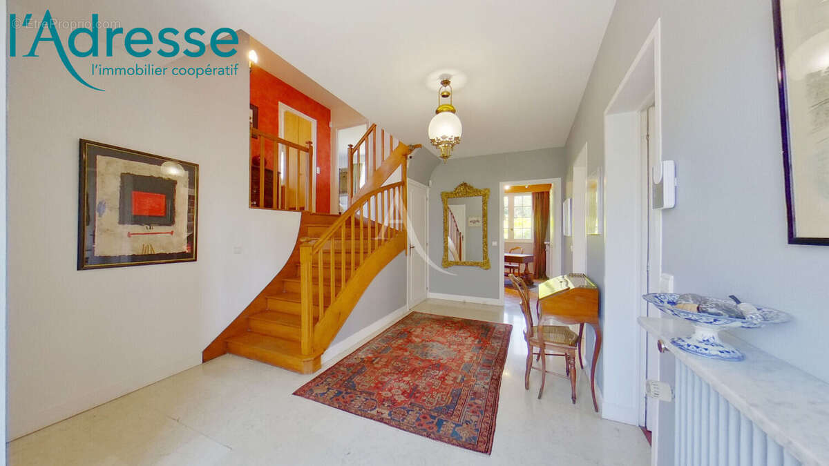 Maison à CHAMPS-SUR-MARNE