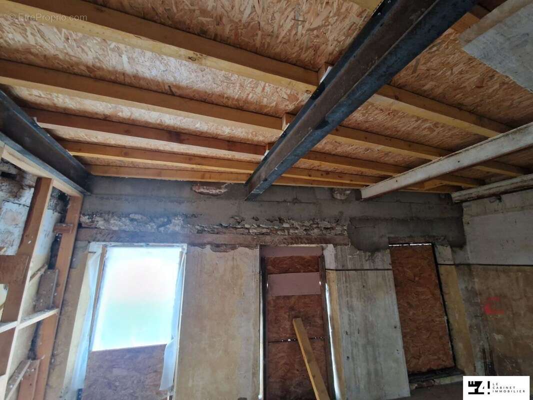 Appartement à CAZERES