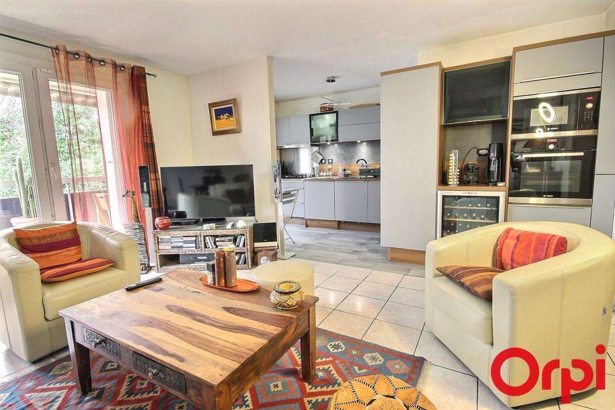 Appartement à MARSEILLE-12E