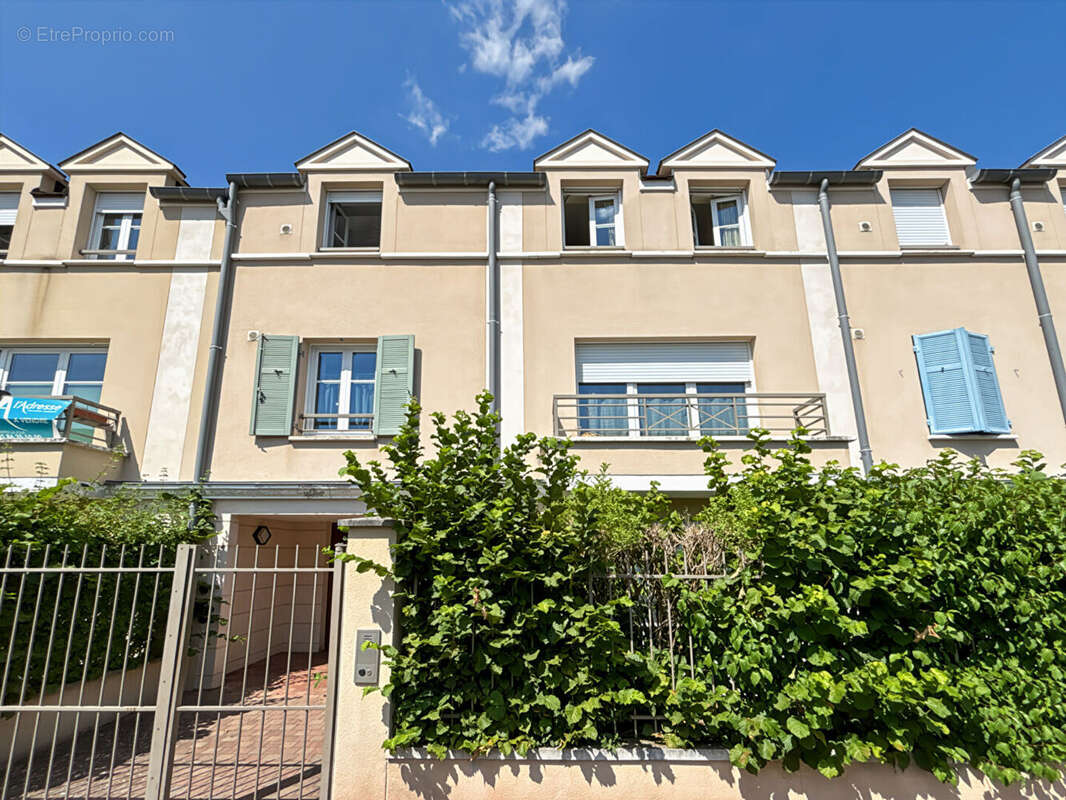 Appartement à MANTES-LA-JOLIE