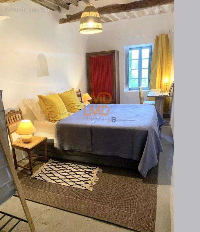 Maison à POURRIERES