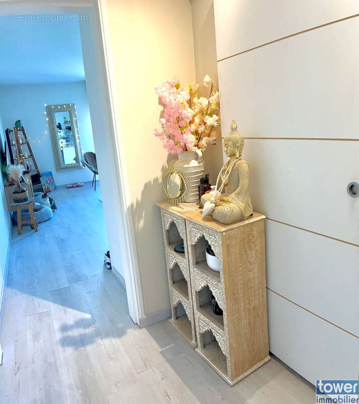 Appartement à SAULX-LES-CHARTREUX