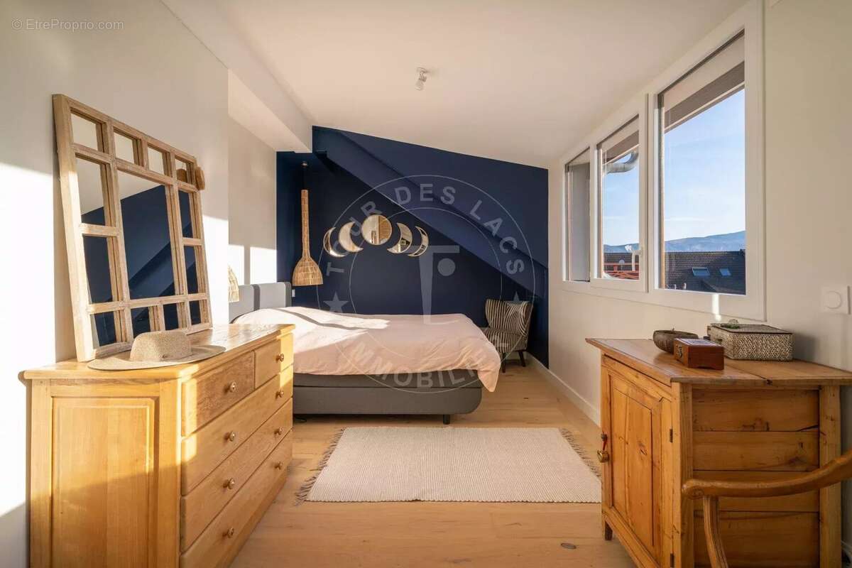 Appartement à POISY