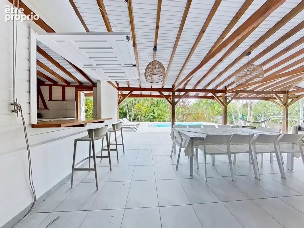 LES TROIS ILETS VILLA P6 bis -165 m² Hab / - Terrain de 986 m² - Piscine - Plain pied - A Vendre Martinique (972) - photo 4