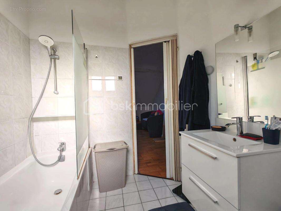 Appartement à REBAIS
