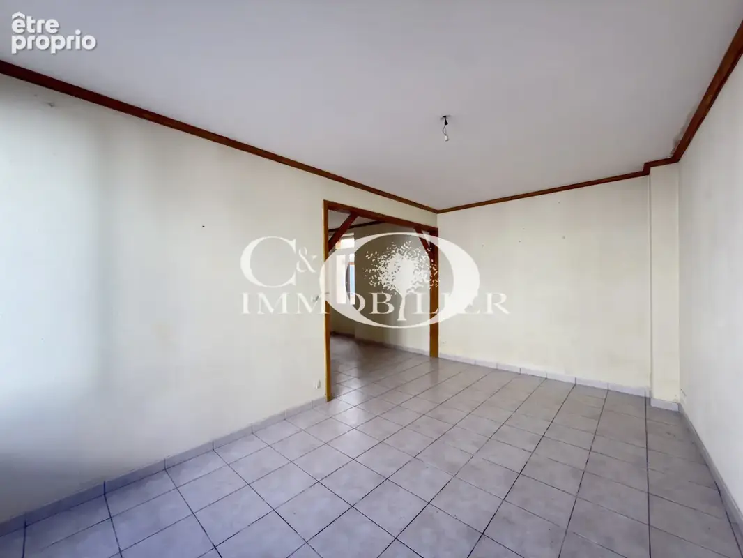  Maison de bourg - 3 chambres - 715 m2 de terrain - photo 7