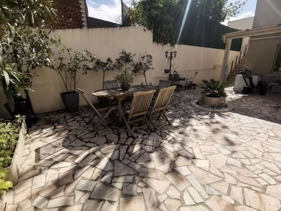 Maison à VITRY-SUR-SEINE