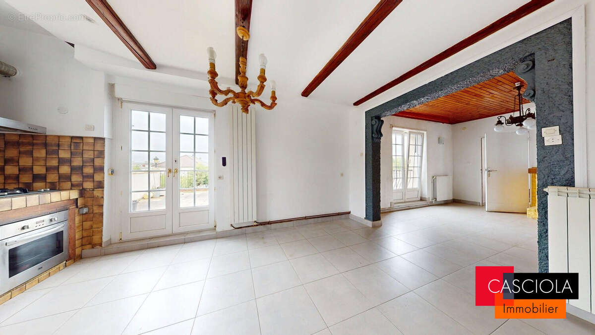 Appartement à MARLY