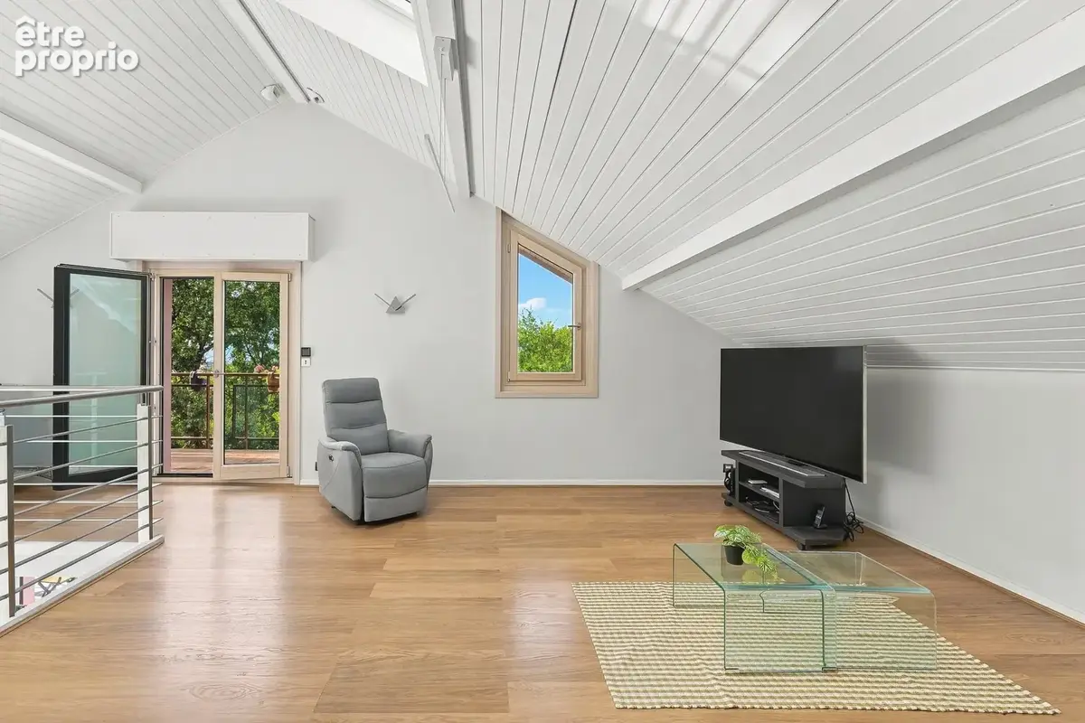 Villa rénovée à Thonon-Les-Bains - Vue Lac - photo 12
