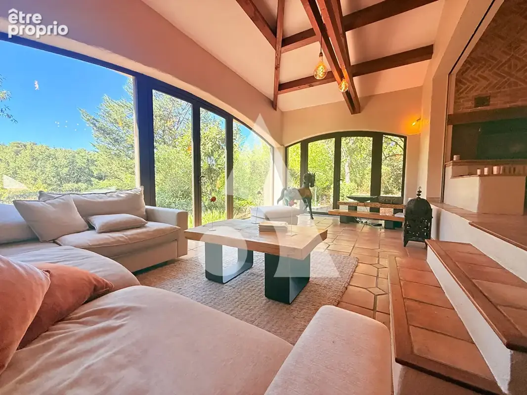 Bastide Provençale 6 pièces 207 m² - ROQUEVAIRE - photo 2